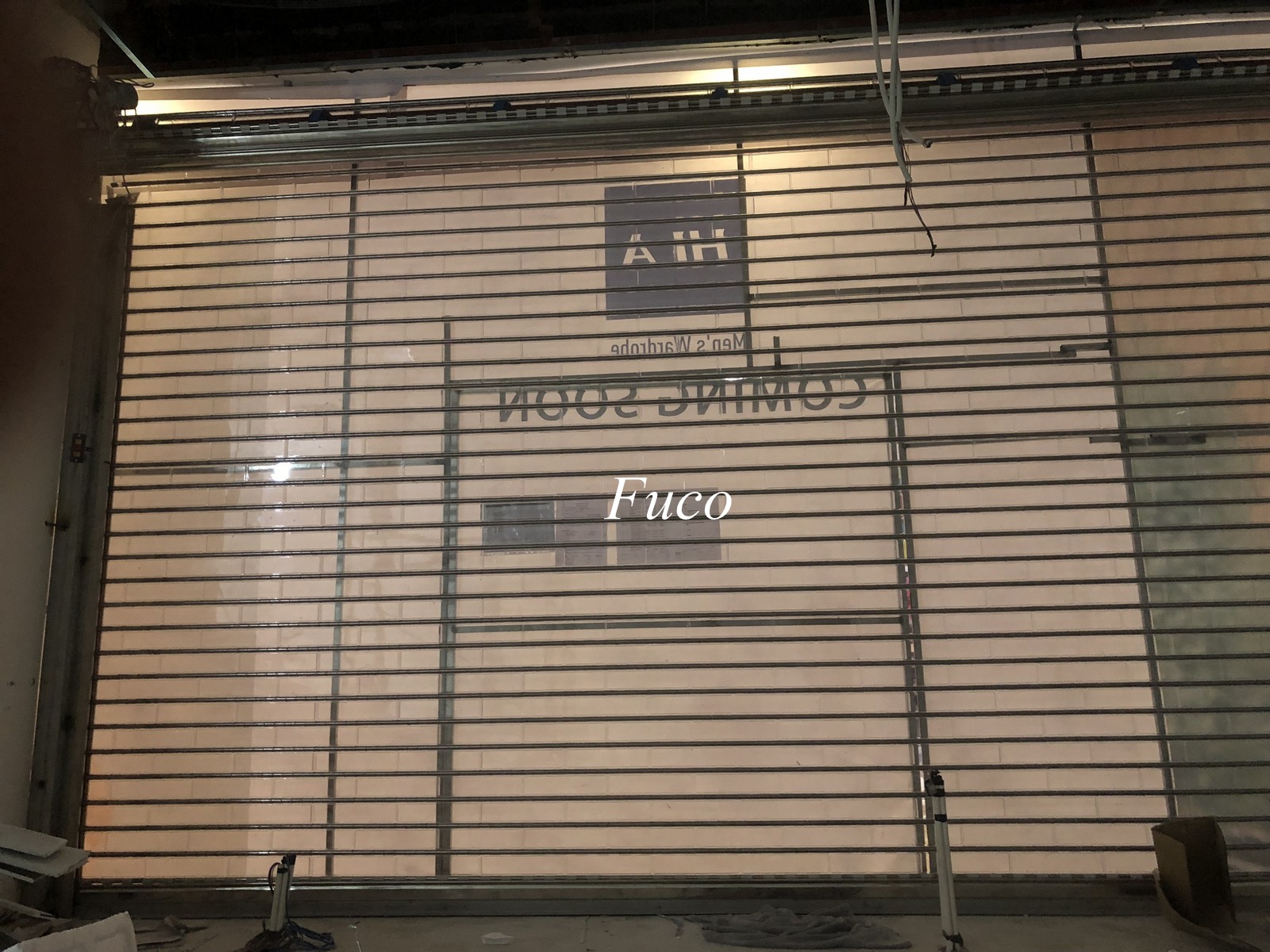 Aluminum transparent rolling doors, Polycarbonate seamless panels