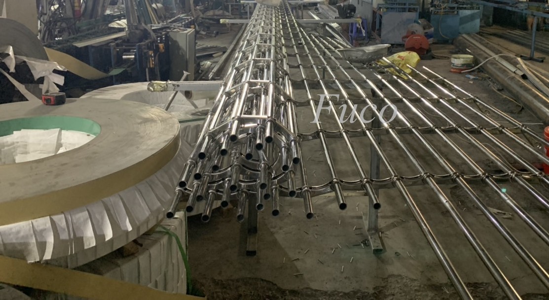 Cửa cuốn lưới song ngang inox vuông, cửa cuốn khớp thoáng 20x20, cửa cuốn khớp thoáng phi 19 tại Thái Bình
