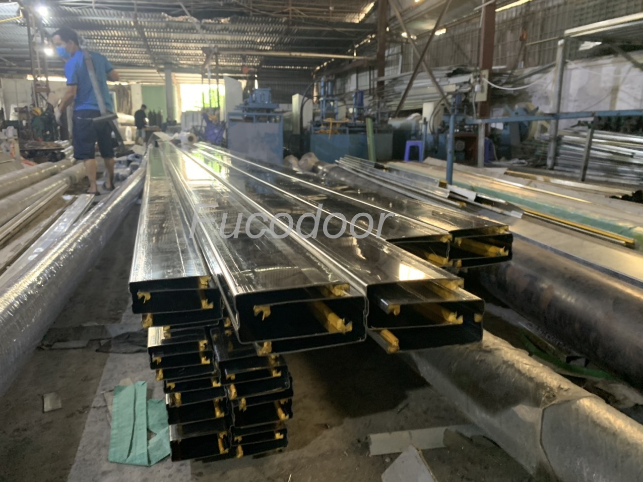 Cửa cuốn Siêu Trường INOX dầy 1.2ly tại Hải Phòng