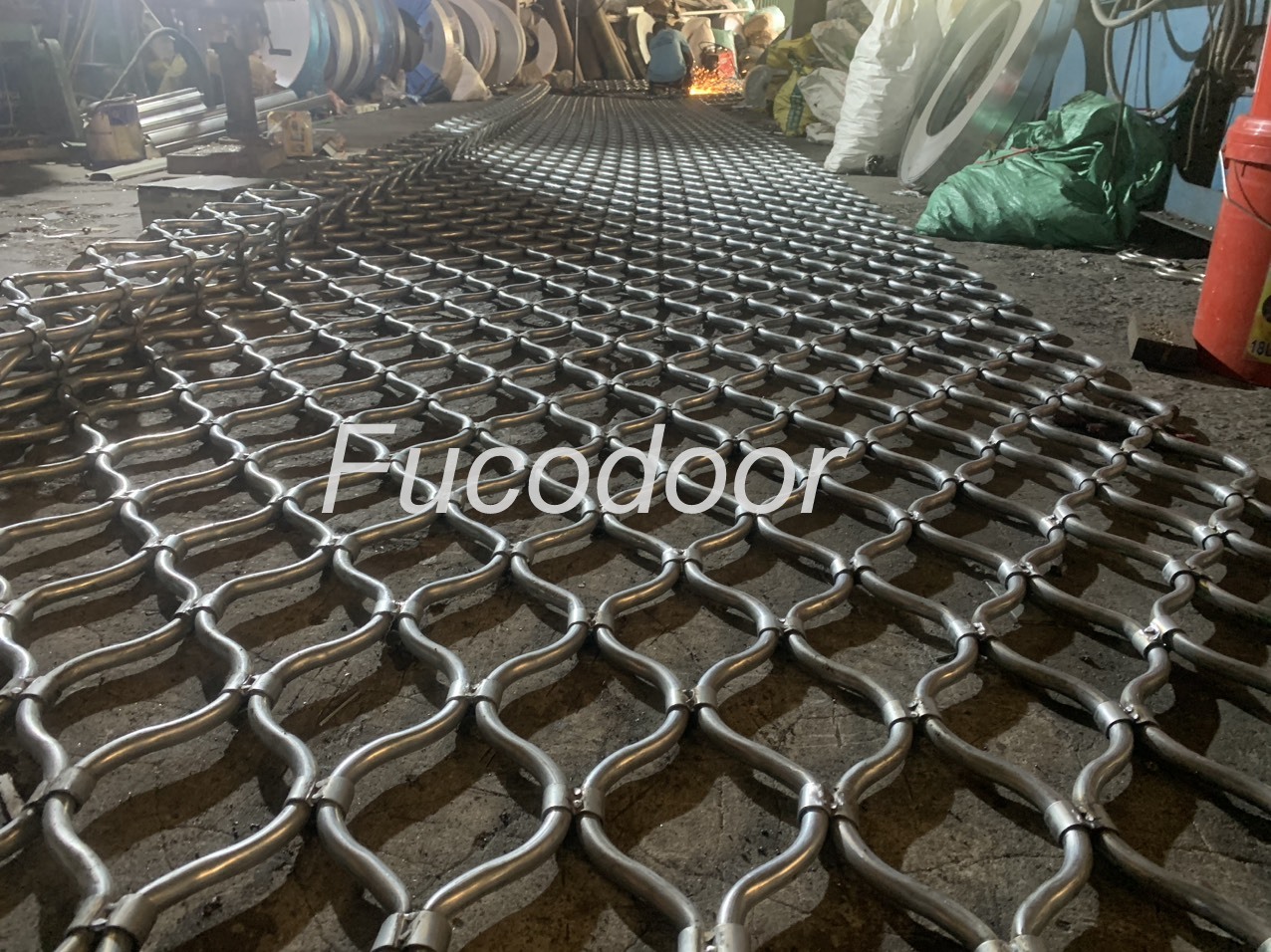 Cửa cuốn Mắt lưới inox Fucodoor, Cửa cuốn Mắt lưới Fucodoor