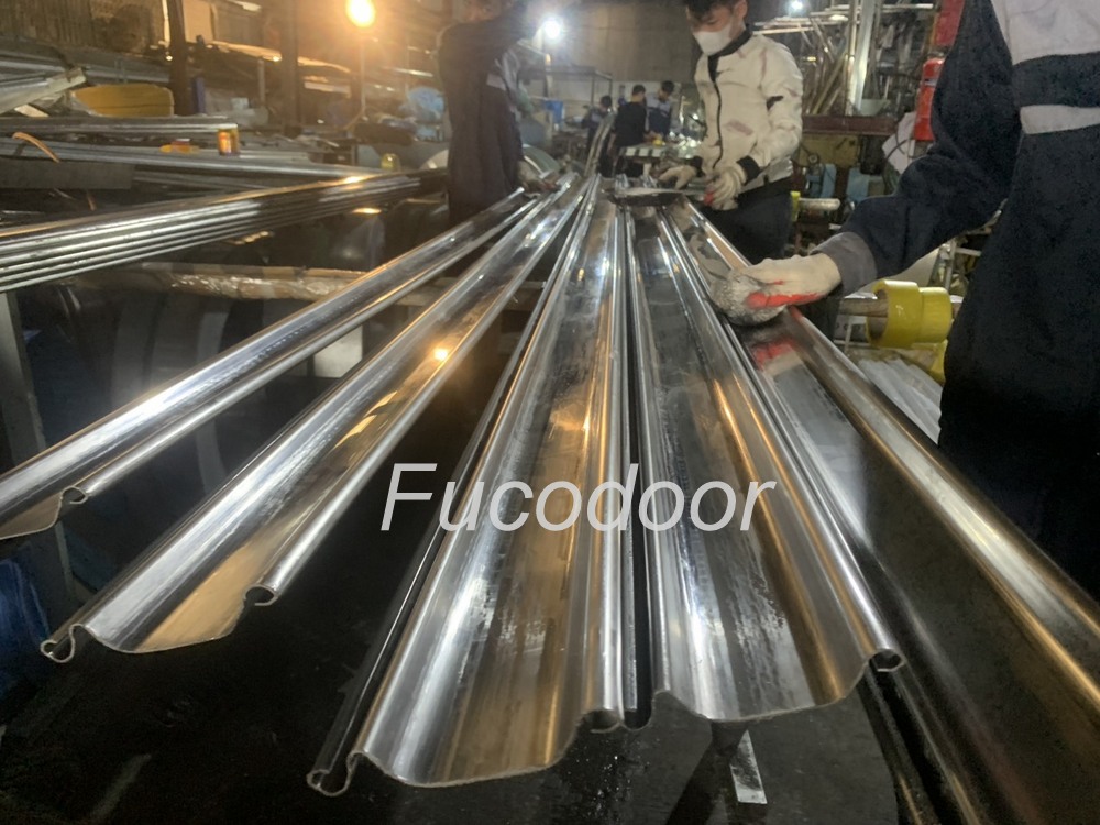 Cửa cuốn Nhà Xưởng, Báo giá cửa cuốn nhà xưởng, Báo giá cửa cuốn nhà xưởng INOX 304, Báo giá cửa cuốn nhà xưởng tại Sơn La