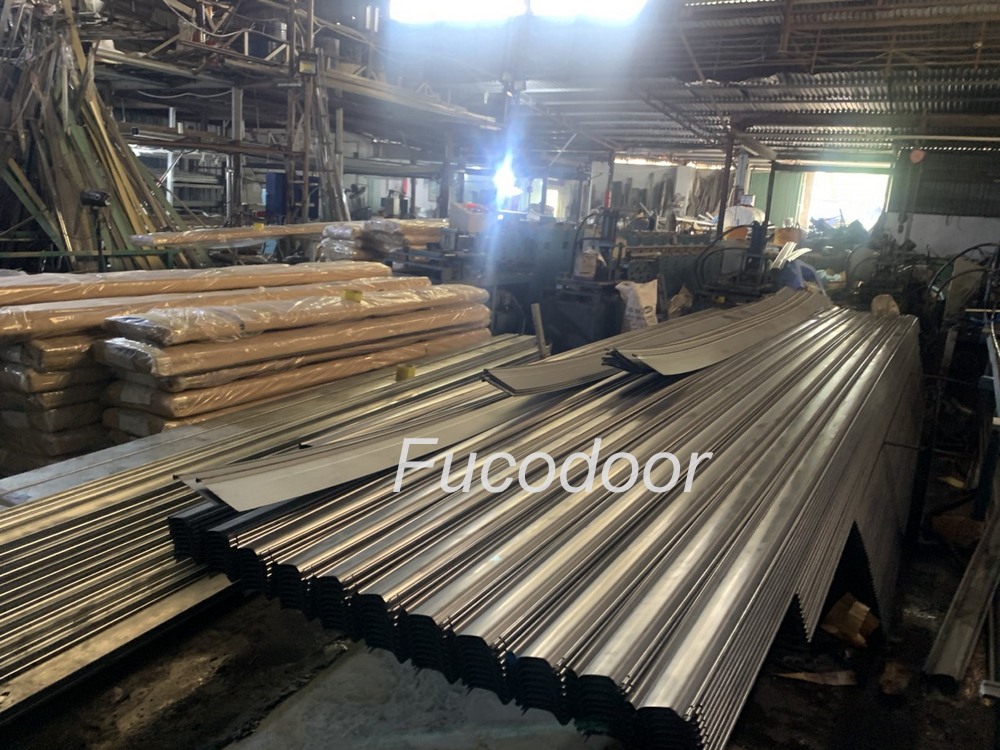Cửa cuốn siêu trường, Cửa cuốn siêu trường 1,2ly, Cửa cuốn Siêu Trường INOX dầy 1.2ly