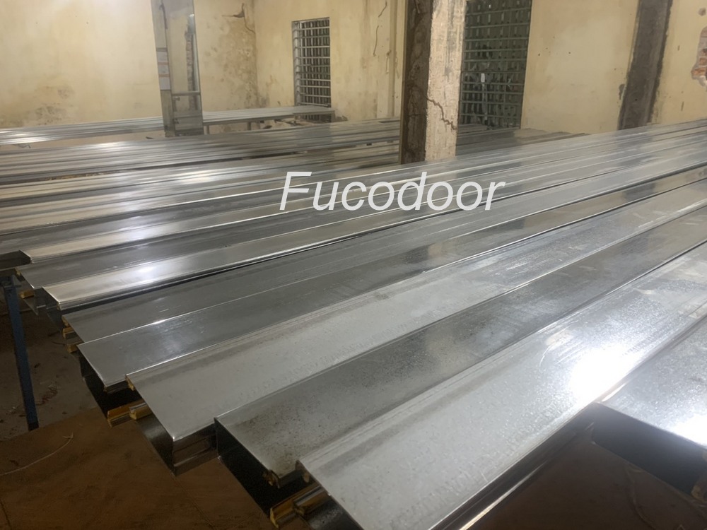 Cửa cuốn siêu trường ST100 tại Quảng Ninh