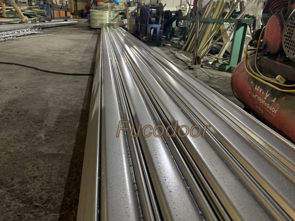 Cửa cuốn nhà công nghiệp tại Hưng Yên, Cửa cuốn thép, Cửa cuốn siêu trường rộng 12 m, Cửa cuốn siêu trường Hưng Yên