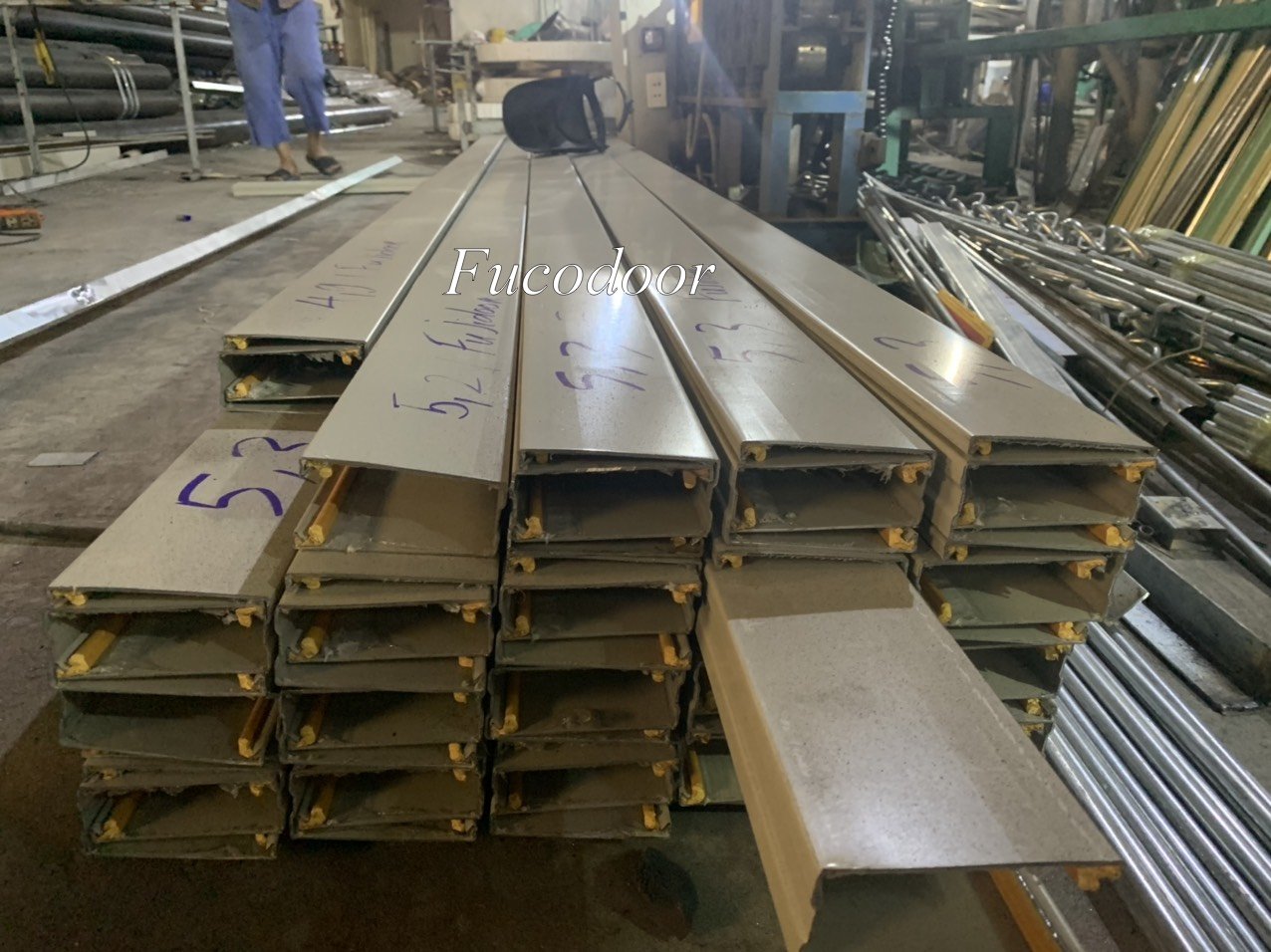 Cửa cuốn siêu trường thép mạ màu cho nhà xưởng, Cửa cuốn siêu trường, cửa cuốn nhà xưởng, Cửa cuốn siêu trường thép mạ màu, Cửa cuốn siêu trường sơn tĩnh điện