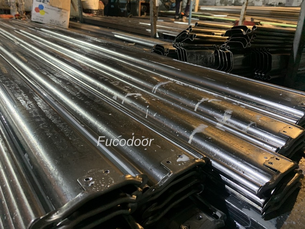 Cửa cuốn siêu trường ST100 inox tại Thái Bình