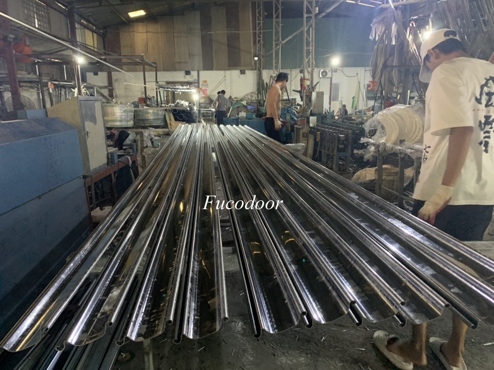Cửa cuốn siêu trường, Cửa cuốn siêu trường 1,2ly, Cửa cuốn Siêu Trường INOX