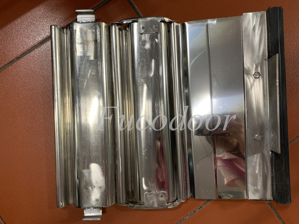 Cửa cuốn siêu trường INOX độ dầy 1.5mm và 1.6ly