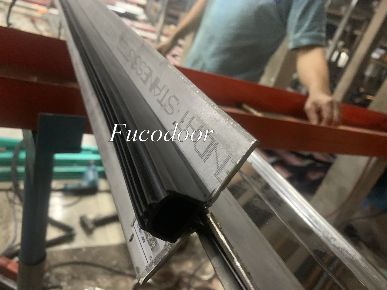 Cửa cuốn siêu trường INOX độ dầy 1.6ly