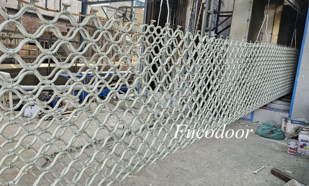 Báo giá cửa cuốn mắt lưới, Báo giá cửa cuốn Mắt Võng, Cửa cuốn mắc võng inox 304 tại Hưng Yên