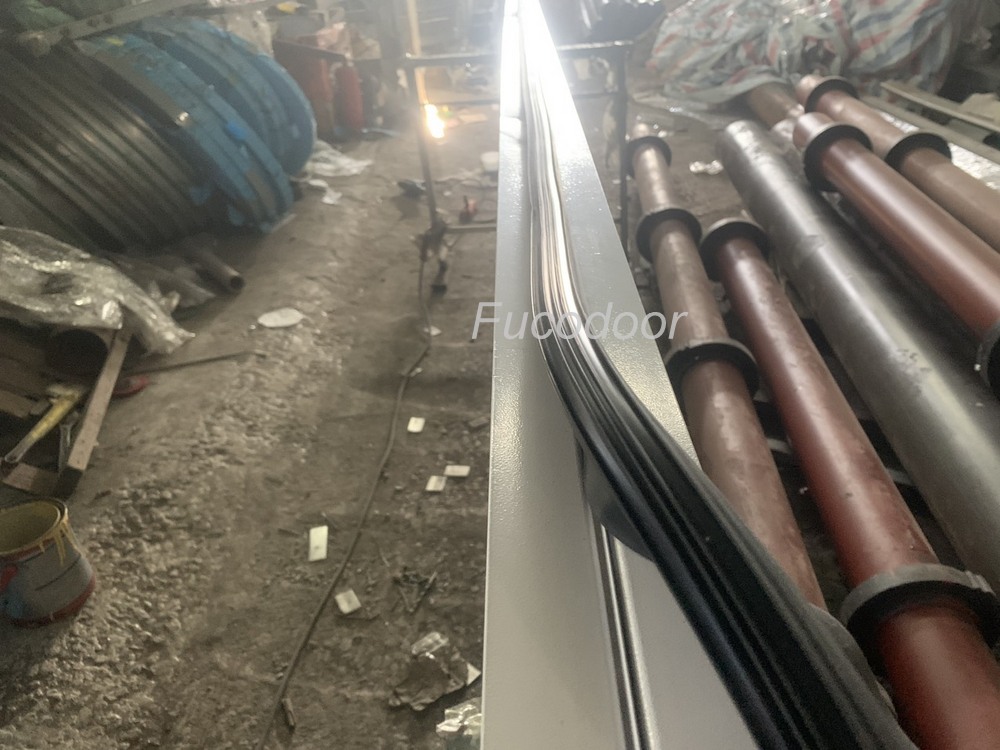 Cửa cuốn mắt võng sơn tĩnh điện ống phi 15.9mm