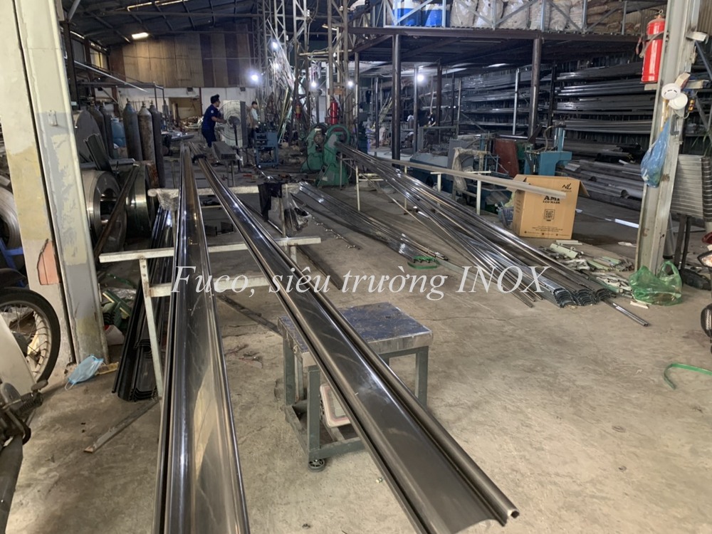 Cửa cuốn siêu trường inox, cửa cuốn siêu trường inox tại Ninh Bình