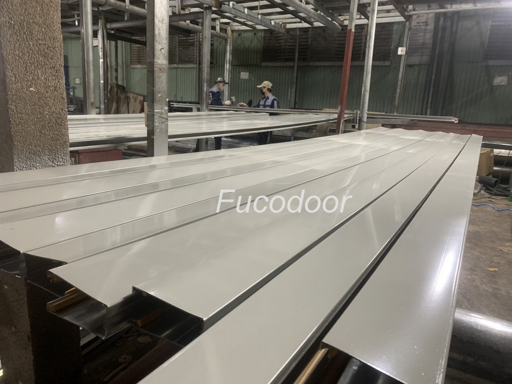 Cửa cuốn siêu trường ST100 tại Quảng Ninh