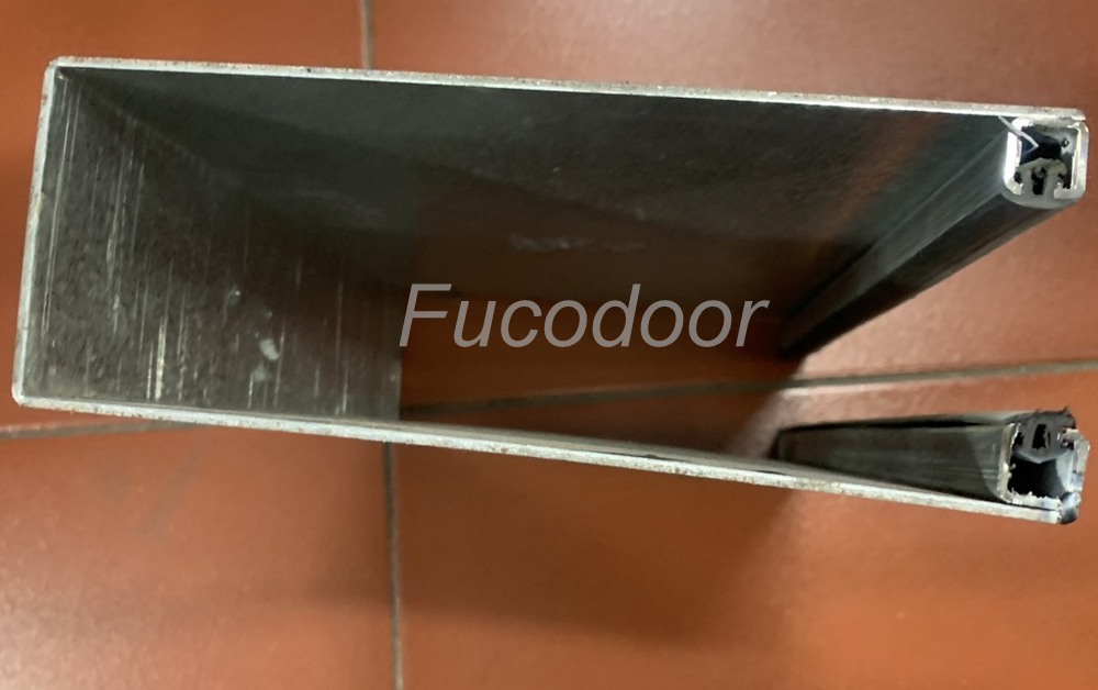 Cửa cuốn siêu trường INOX độ dầy 1.6ly, ray có zoong bản 200mm