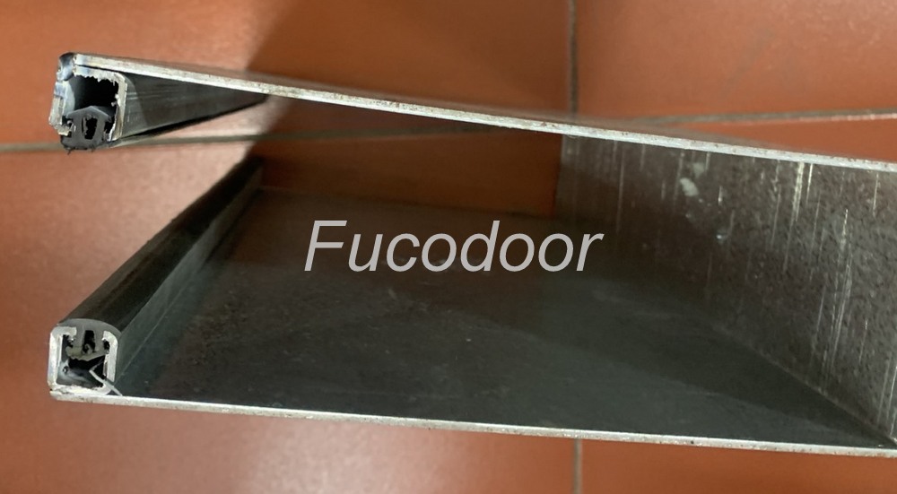 Cửa cuốn siêu trường INOX độ dầy 1.4ly, ray 200mm, có zoong