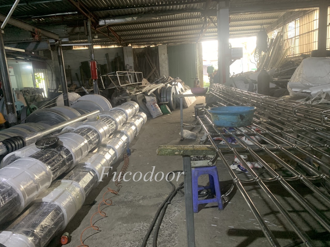 Báo giá cửa cuốn song ngang tại Hà Nội, song tròn phi 19, fucodoor