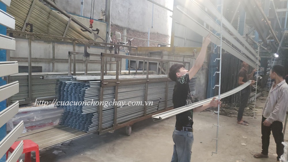 chiều rộng tối đa cửa cuốn