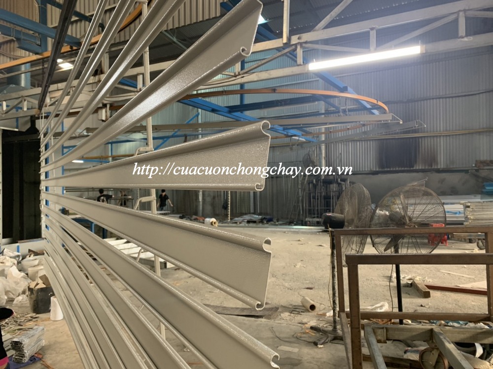 chiều rộng tối đa cửa cuốn