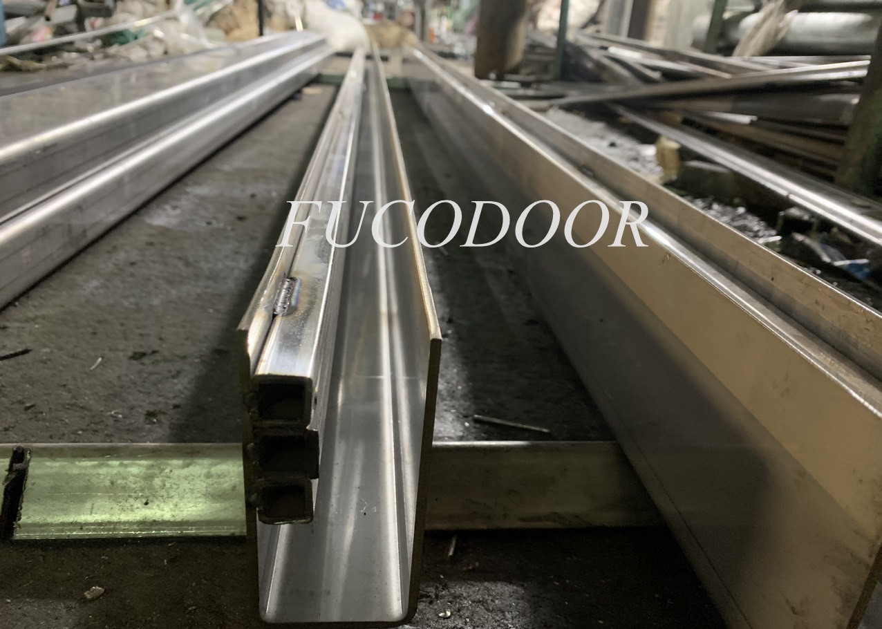 Cửa cuốn siêu trường, cửa cuốn nhà xưởng inox 304