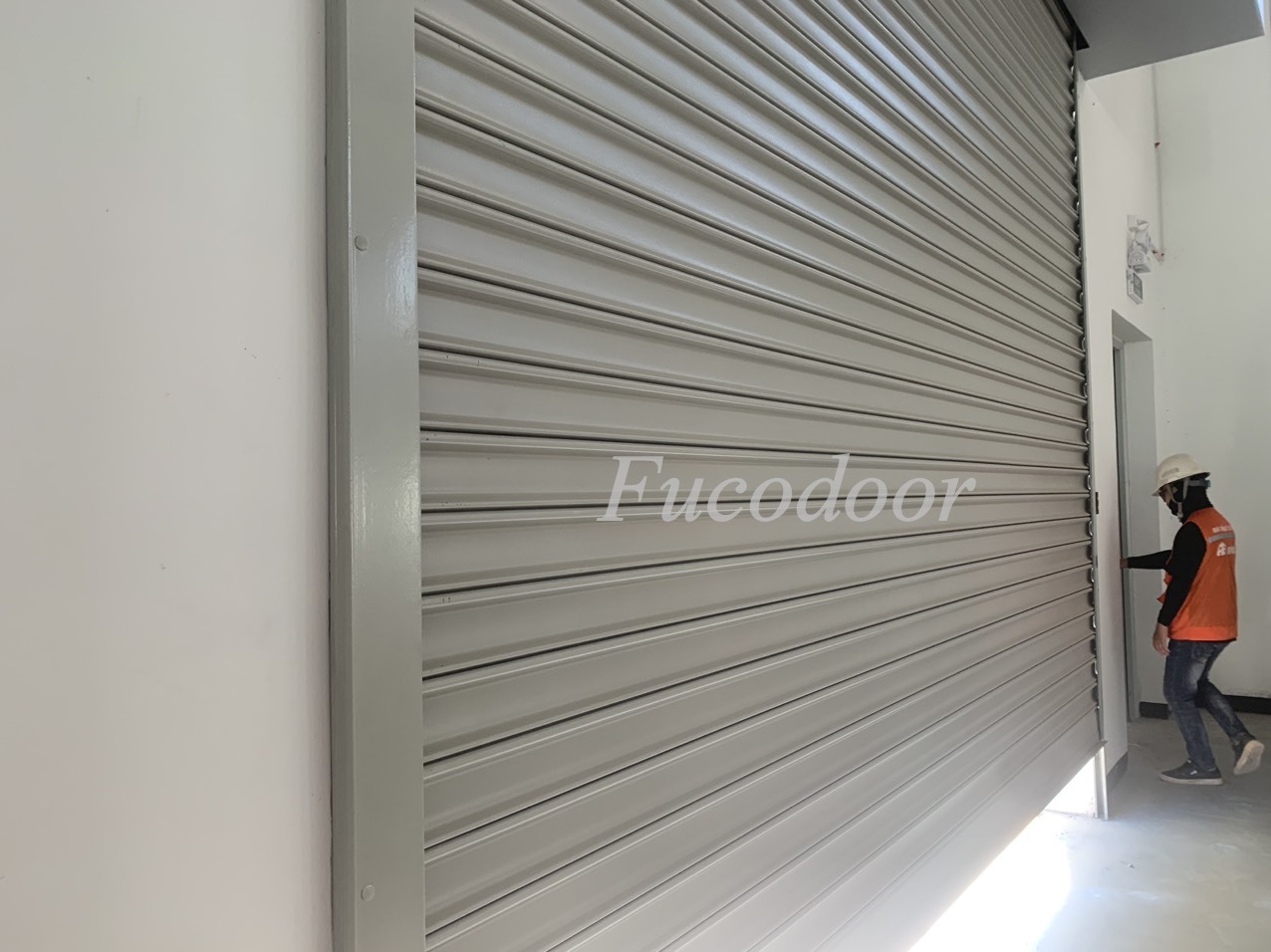Cửa cuốn siêu trường ST100 tại Thái Bình
