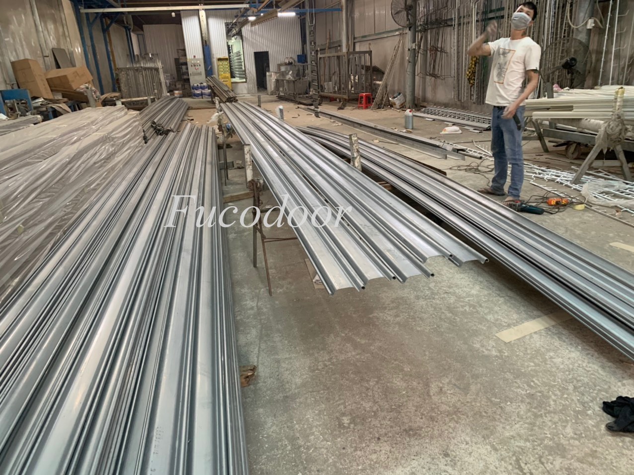 Cửa cuốn siêu trường nhà xưởng tại Bình Định