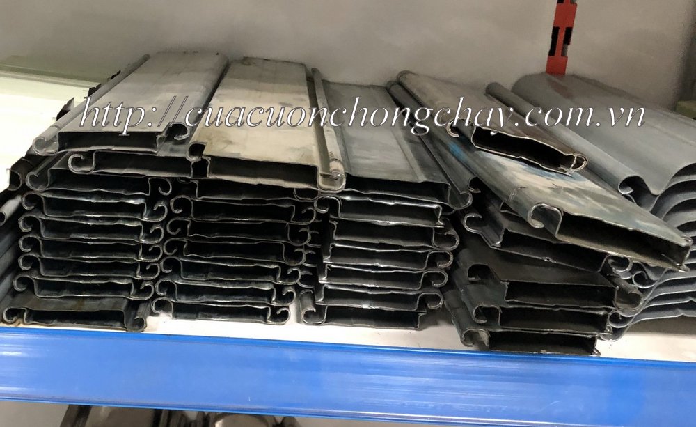 Cửa cuốn chống cháy 2 lớp INOX