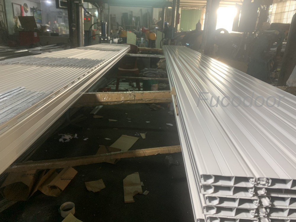 Cửa cuốn khe thoáng, cửa cuốn Đức có khe thoáng