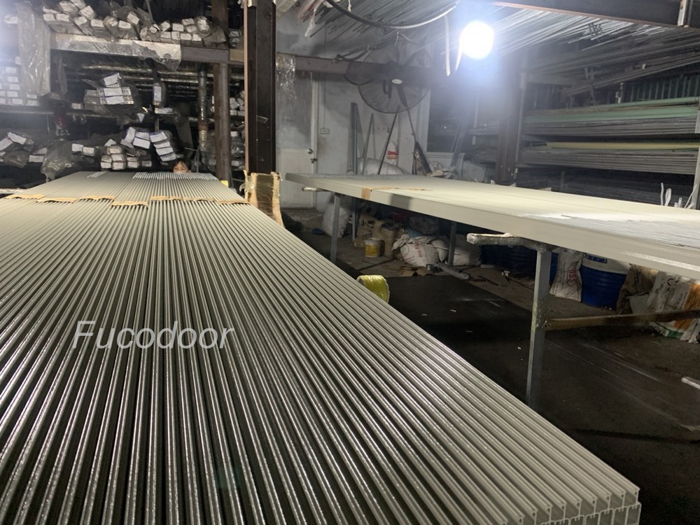 Cửa cuốn Đức Fucodoor F60 tùy chọn, không đột lỗ thoáng