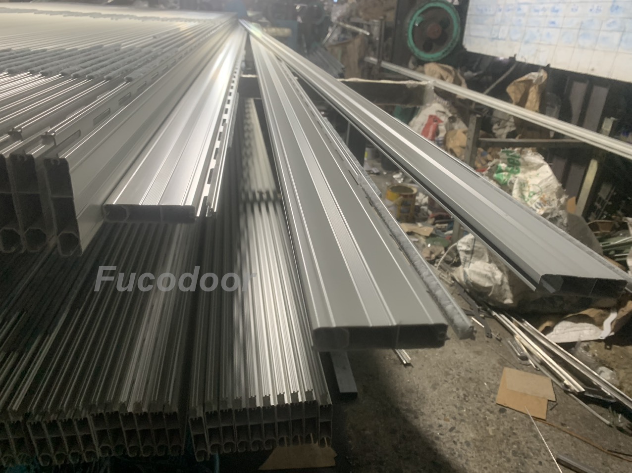 , Cửa cuốn khe thoáng Fuco, cửa cuốn khe thoáng giá rẻ