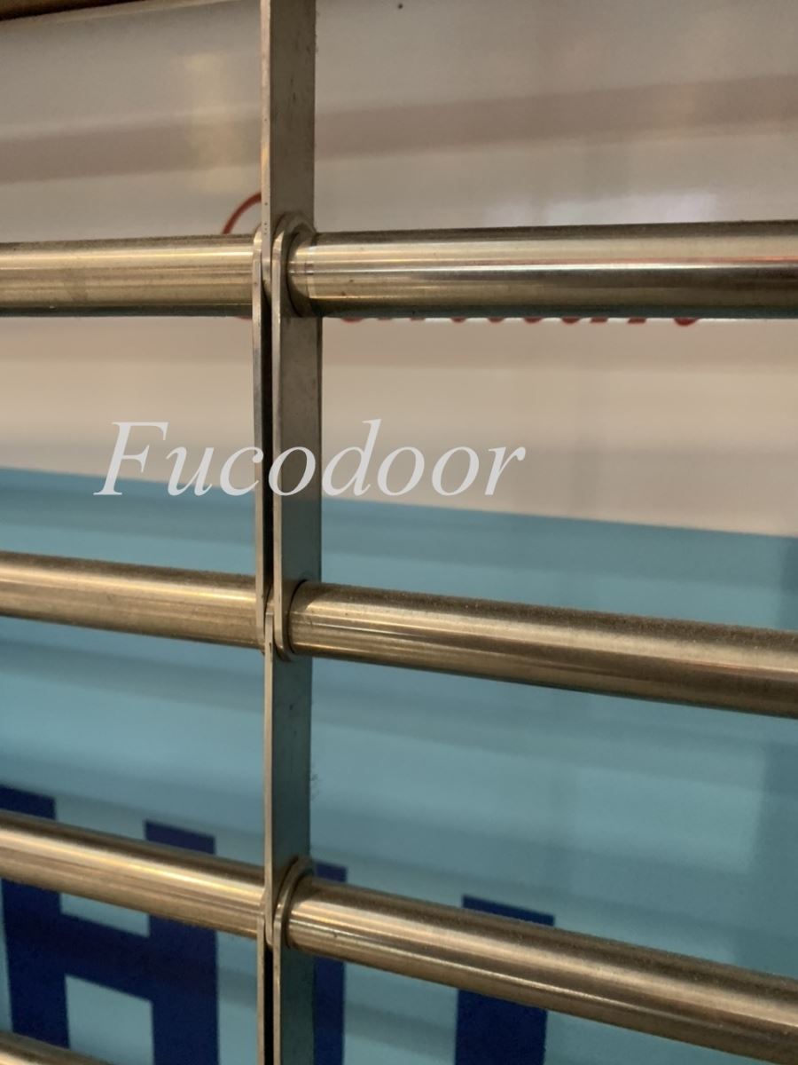 Cửa cuốn song ngang ống lồng INOX 304 Xếp Thẳng