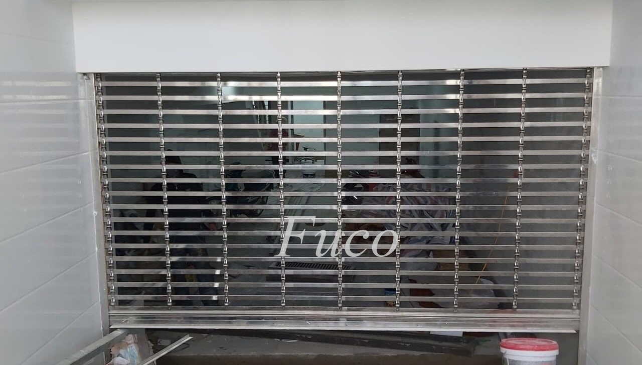 Cửa cuốn song ngang hộp 20x20, INOX 201 và INOX 304