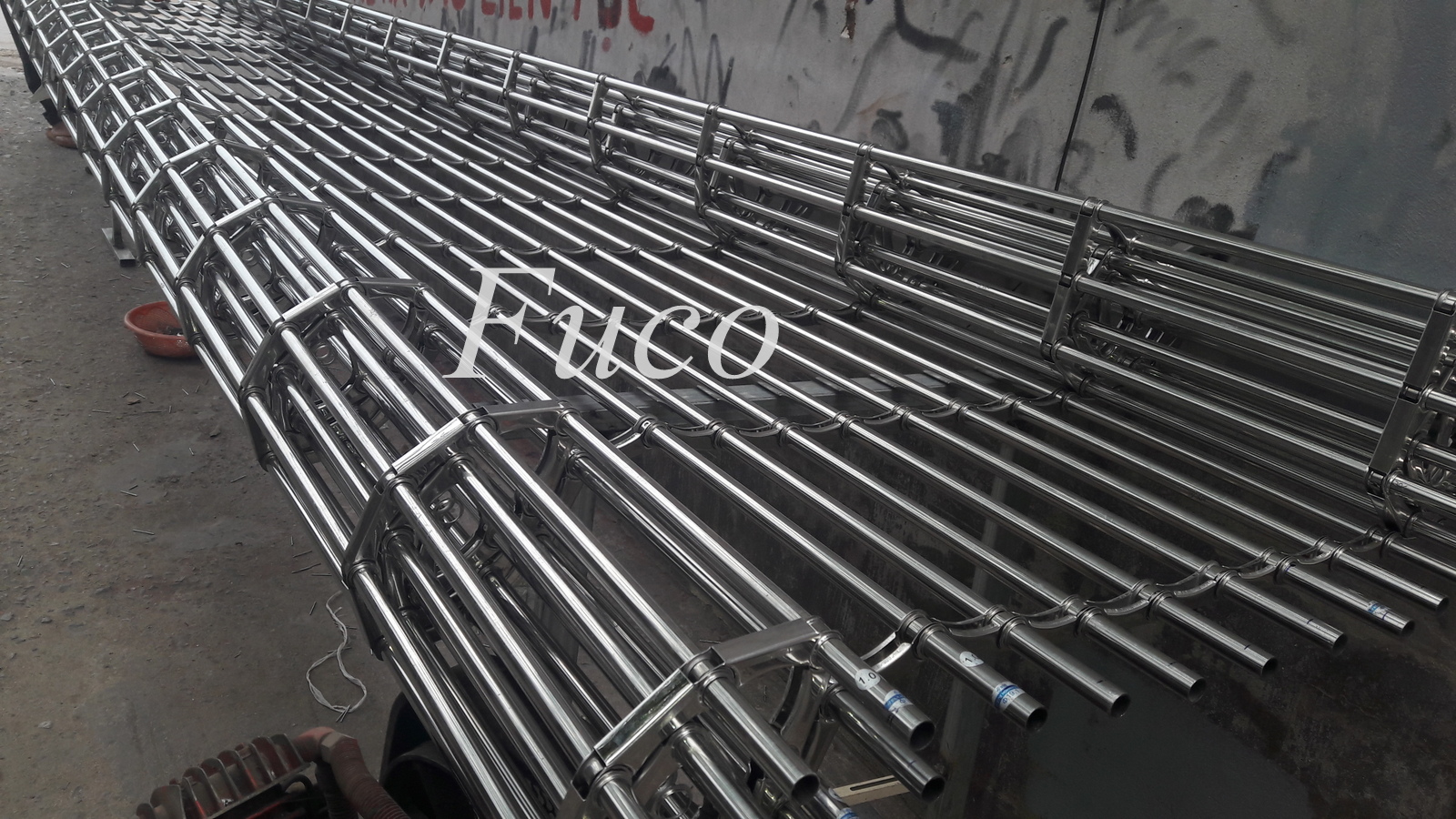 Cửa cuốn song ngang ống tròn 19 và phi 21, INOX 201 và INOX 304