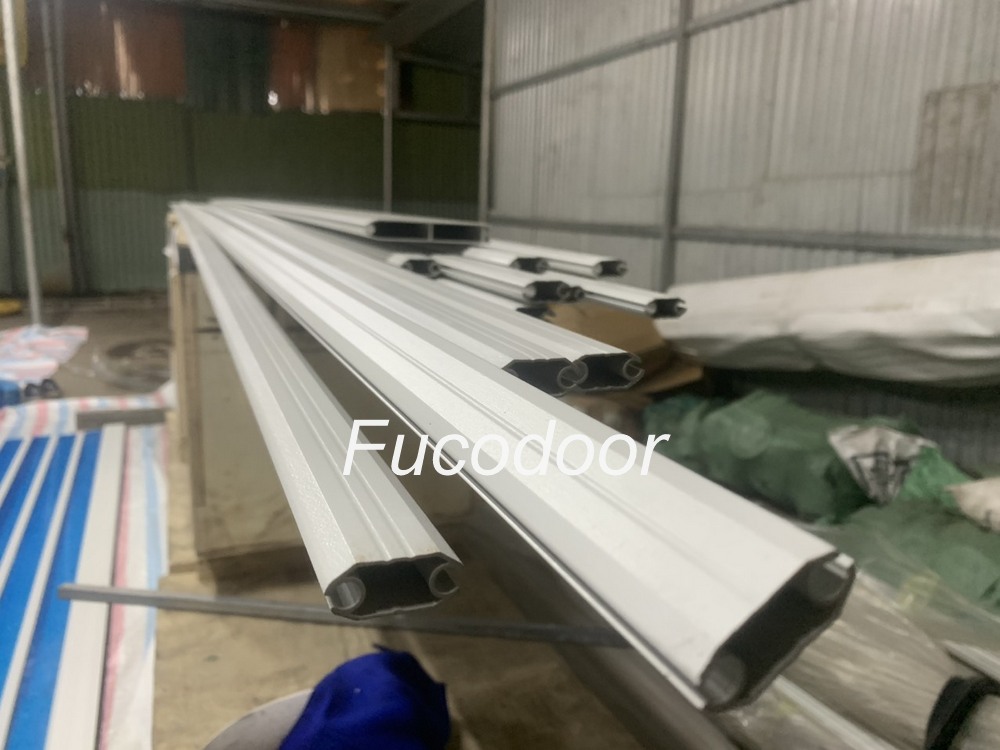 cửa cuốn trong suốt polycarbonate tại Fucodoor