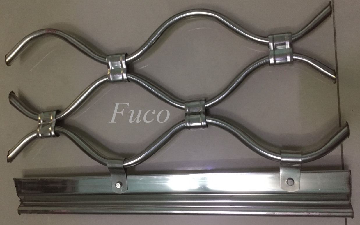 Cửa cuốn mắt võng sơn tĩnh điện và INOX 304