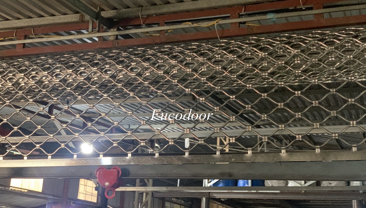 Cửa cuốn Mắt Võng tại Hoà Bình