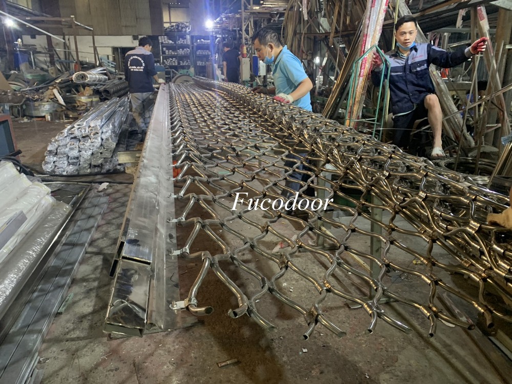  Cửa cuốn mắt võng giá rẻ nhất