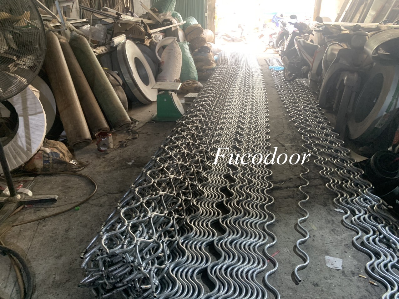 ទ្វាររំកិល។