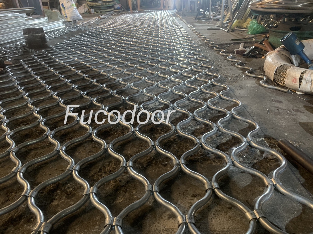 Cửa cuốn mắt võng giá rẻ nhất