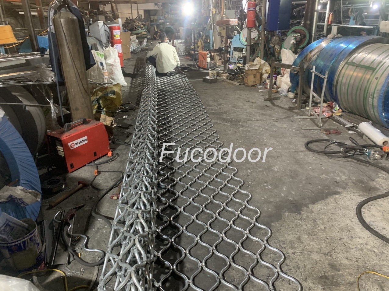 Cửa cuốn mắt võng inox 304, và sơn tĩnh điện