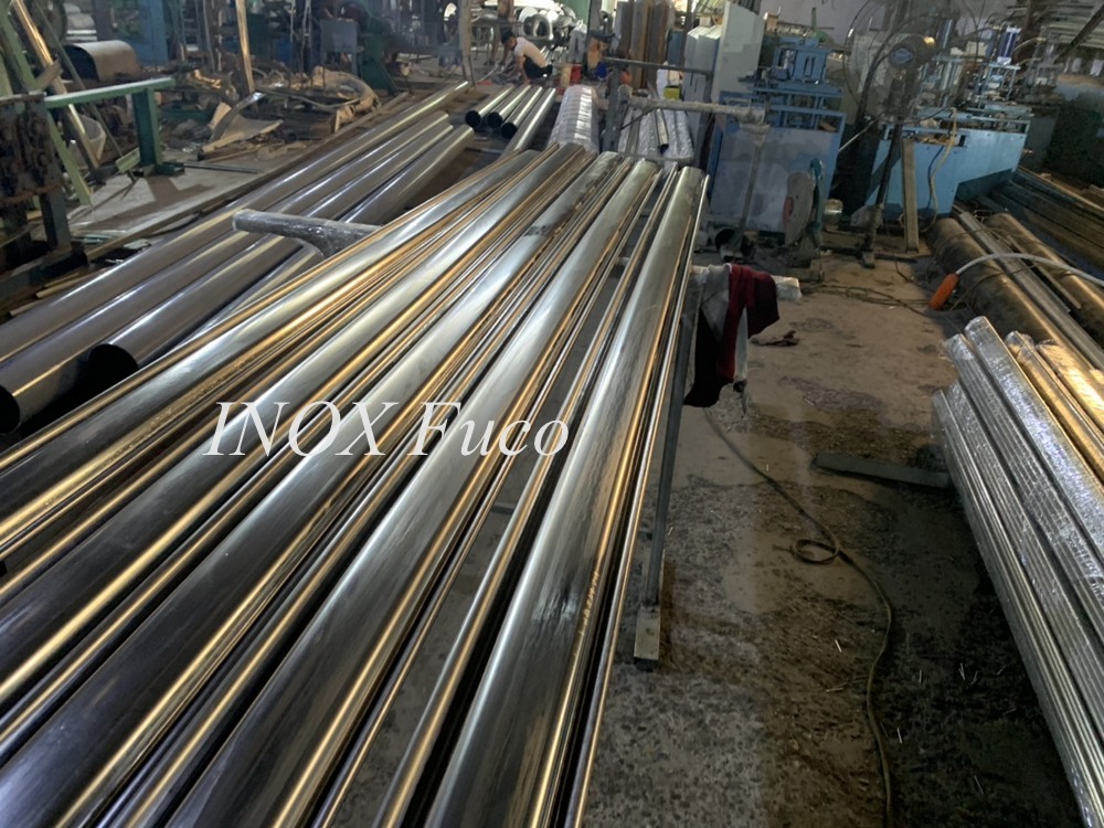 cửa cuốn siêu trường inox