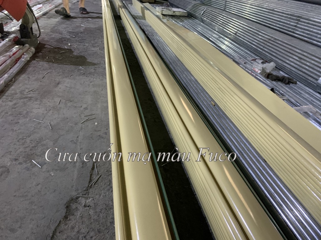 cửa cuốn siêu trường thép mạ màu