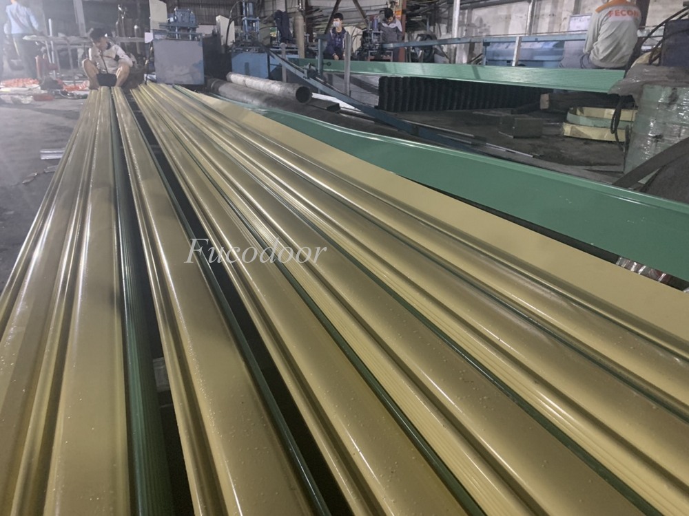 Cửa cuốn siêu trường thép mạ màu dầy 1.2ly