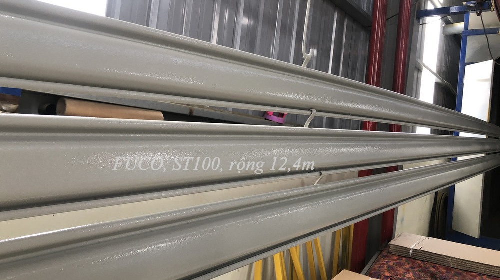 Cửa cuốn siêu trường ST100