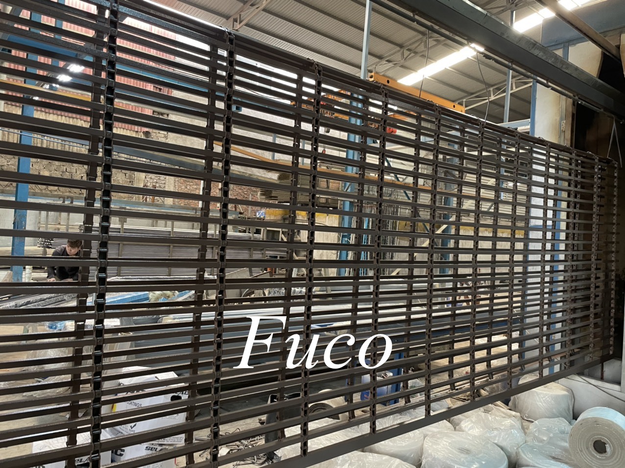 Cửa cuốn song ngang sơn tĩnh điện hộp vuông 20x20