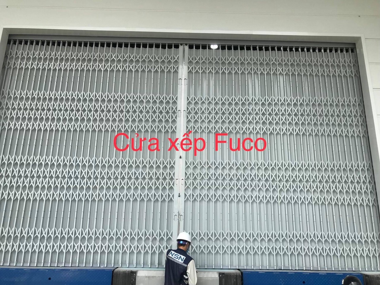 cửa xếp u đúc mạ màu, cửa xếp u đúc tán vỉ